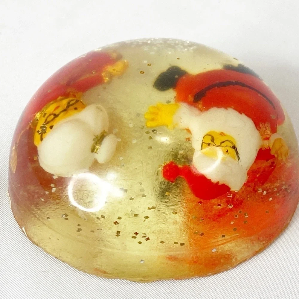 Vintage Resin Santa Mrs Claus Glitter Dome Paperweight Retro Christmas Decor